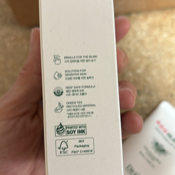 DR. G skin care set - Picture 10 of 13